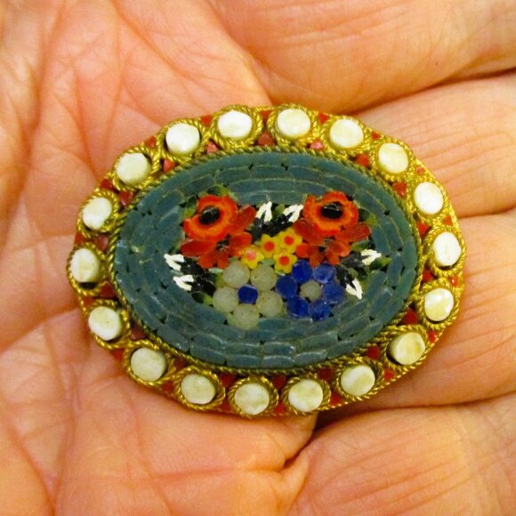 VINTAGE Italian Micromosaic Brooch: Floral Tesserae Tile Micro Mosaic Pin - Picture 5 of 14